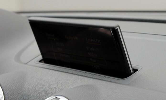 Audi A3 8V - ekran