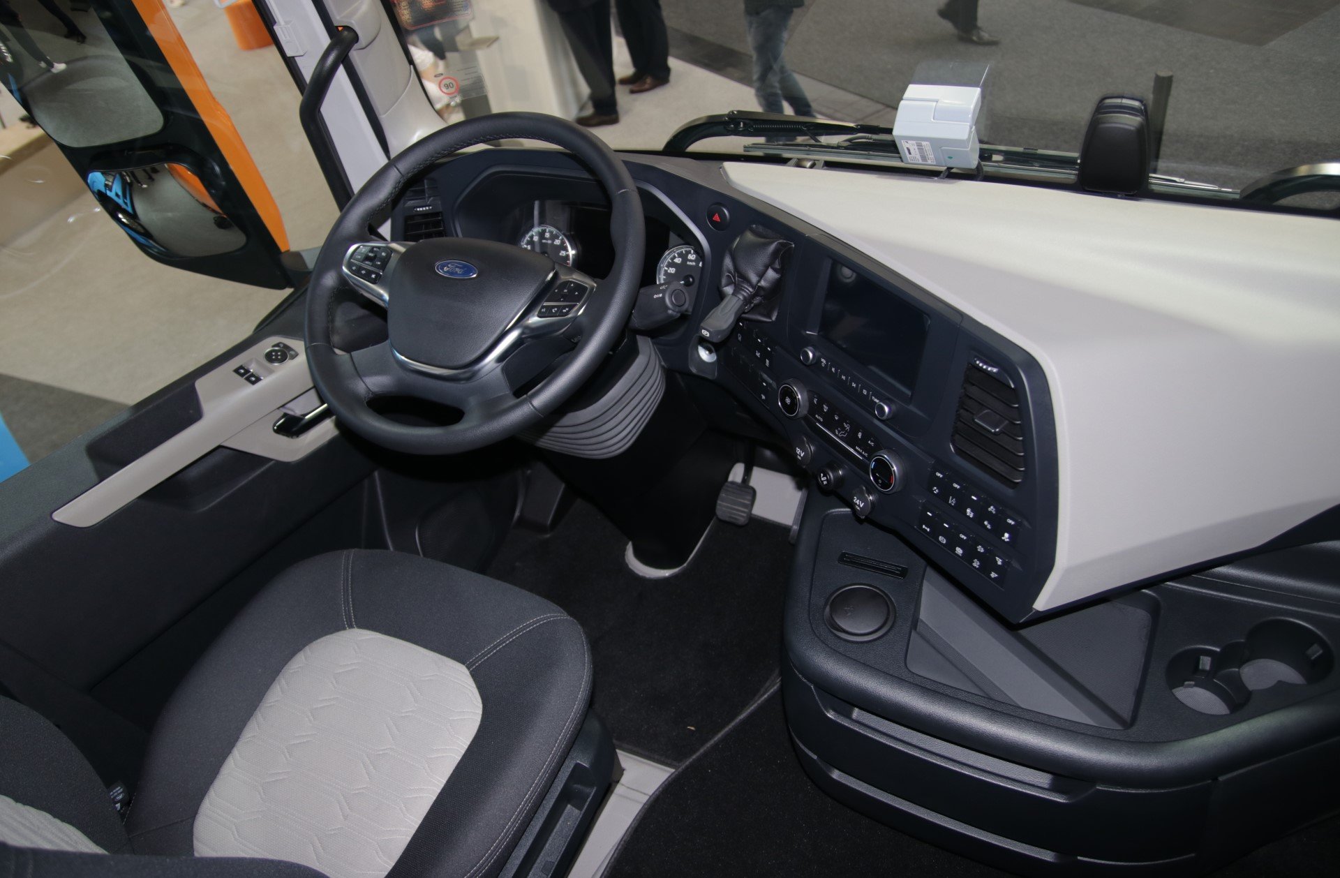 Ford F-Max interior