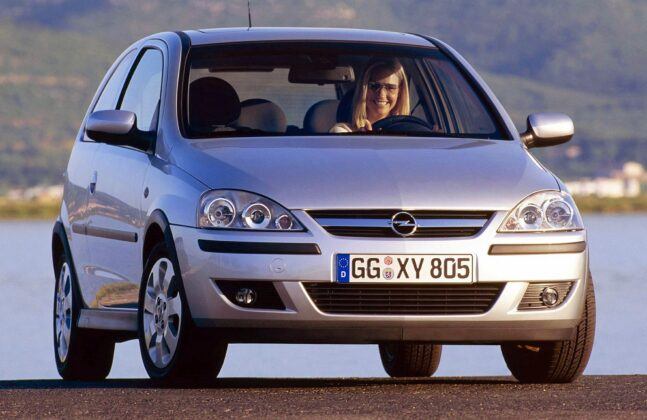 Opel Corsa C - przód