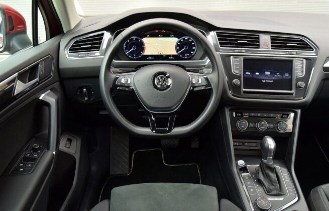 Volkswagen Tiguan II - deska rozdzielcza