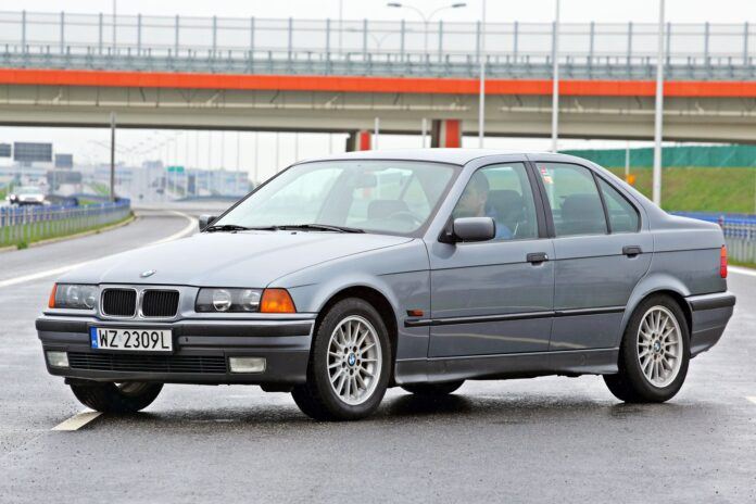 BMW serii 3 E36 - przód