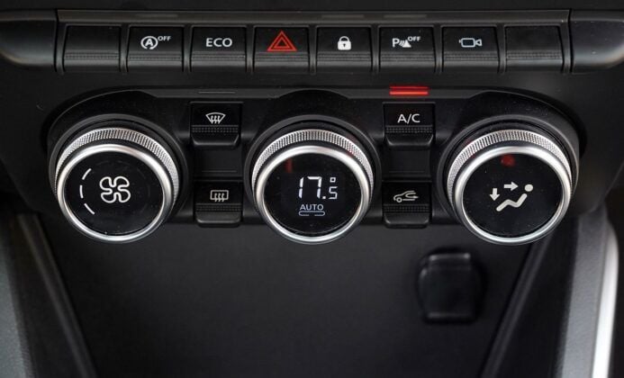 Dacia Duster II - panel klimatyzacji