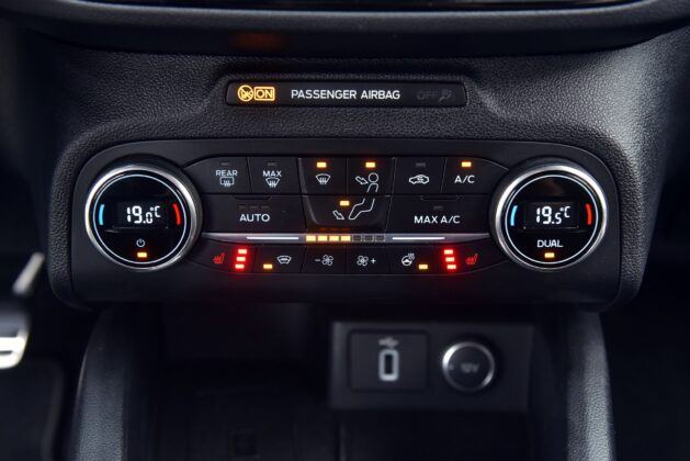 Ford Focus IV - panel klimatyzacji