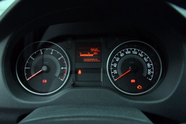 Peugeot 301 - zegary