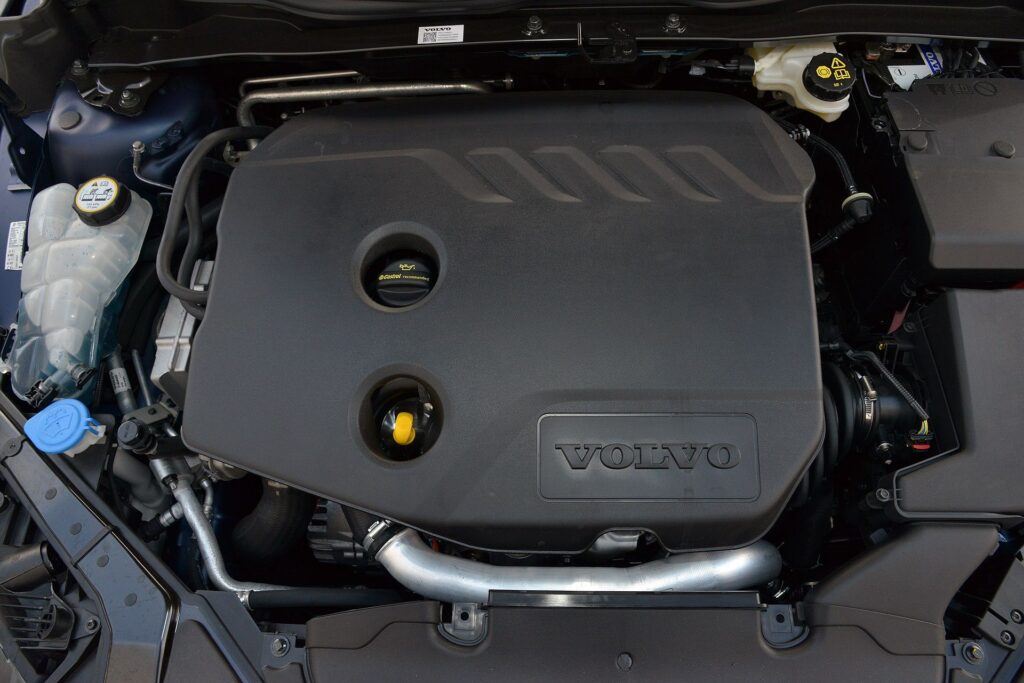 Volvo V40 II silnik 1.6 d