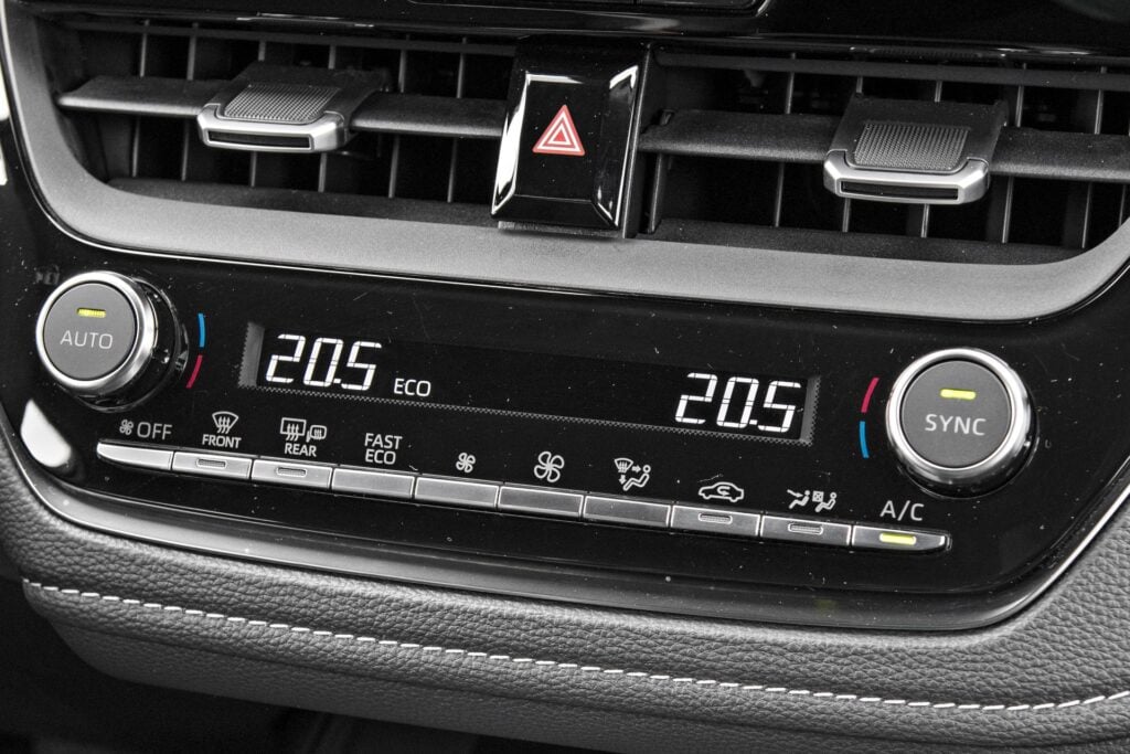 Toyota Corolla - klimatyzacja
