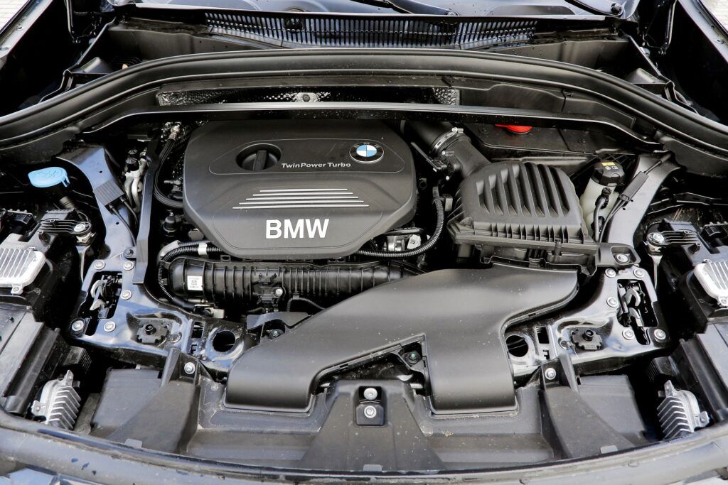 BMW X1 F48 - silnik