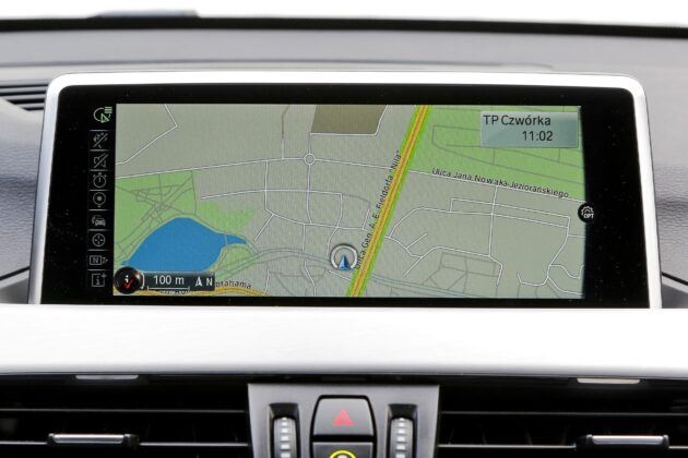 BMW X1 F48 - ekran