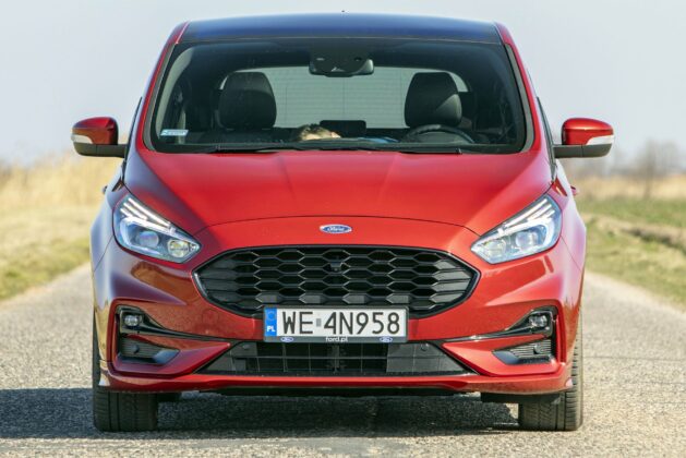 Ford S-Max II polift