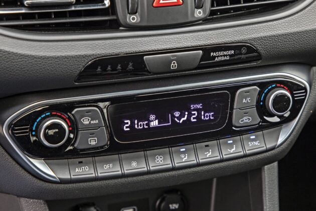 Hyundai i30 N Line - klimatyzacja
