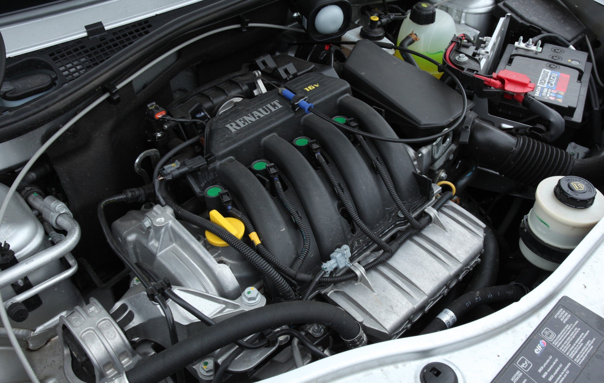 Cele mai bune motoare diesel si benzina de la Dacia.  Moale, durabil și ușor de întreținut