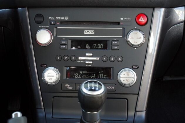 Subaru Outback III - panel klimatyzacji