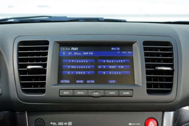 Subaru Outback III - ekran