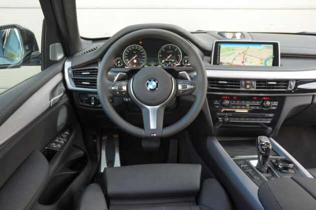 BMW X5 F15 - deska rozdzielcza