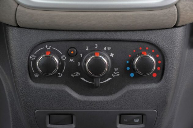 Dacia Dokker - panel klimatyzacji