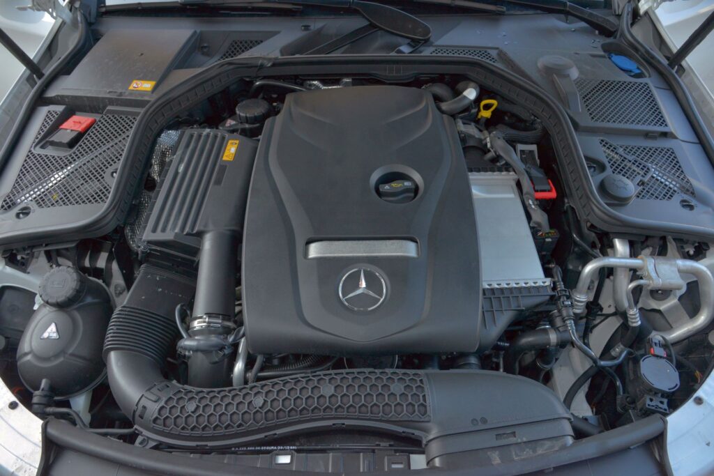 Mercedes Klasy C W205 - silnik