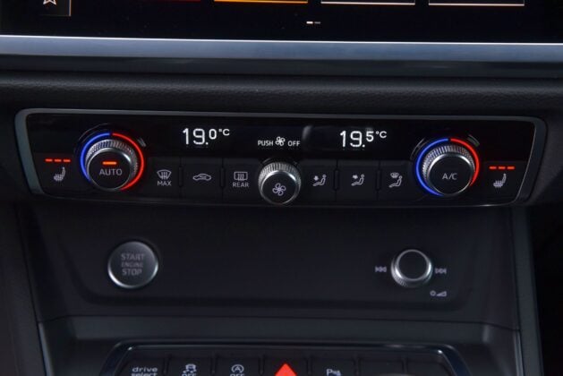 Audi Q3 II - panel klimatyzacji