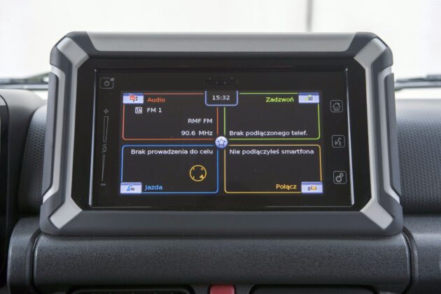 Suzuki Jimny IV - ekran