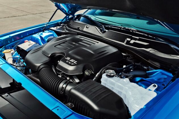 Dodge Challenger III - silnik V6