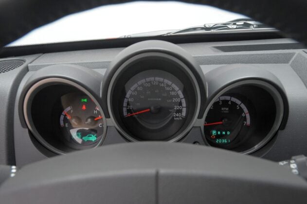 Dodge Nitro - zegary