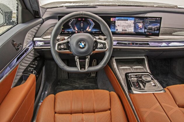 BMW serii 7 - deska rozdzielcza