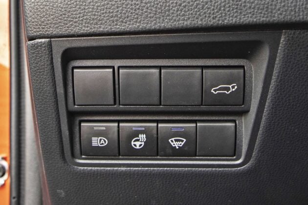 Toyota Yaris Cross GR Sport - panel sterujący