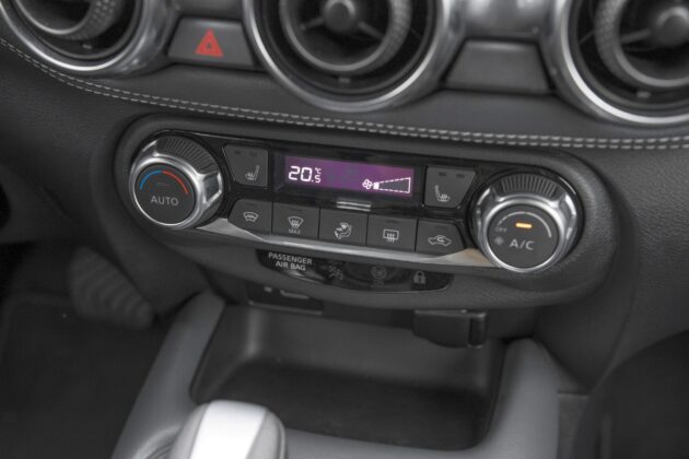 Nissan Juke II - panel klimatyzacji