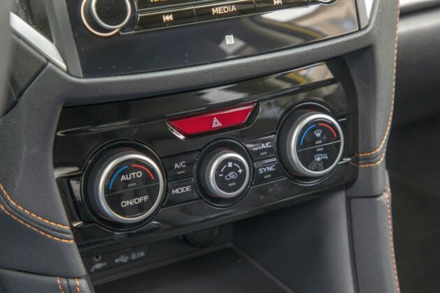 Subaru XV II - panel klimatyzacji