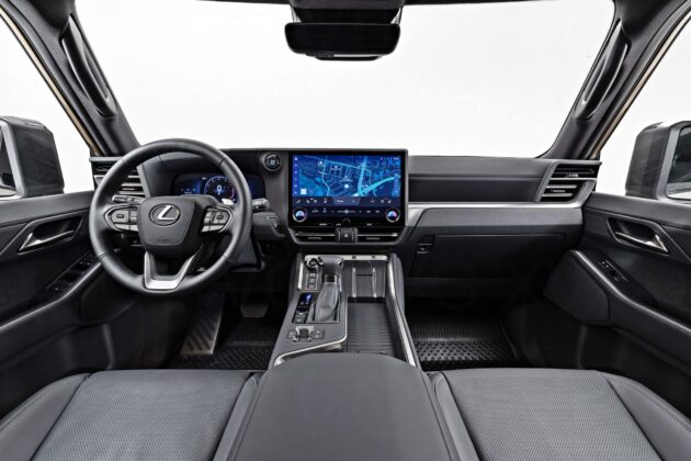 Lexus GX - deska rozdzielcza