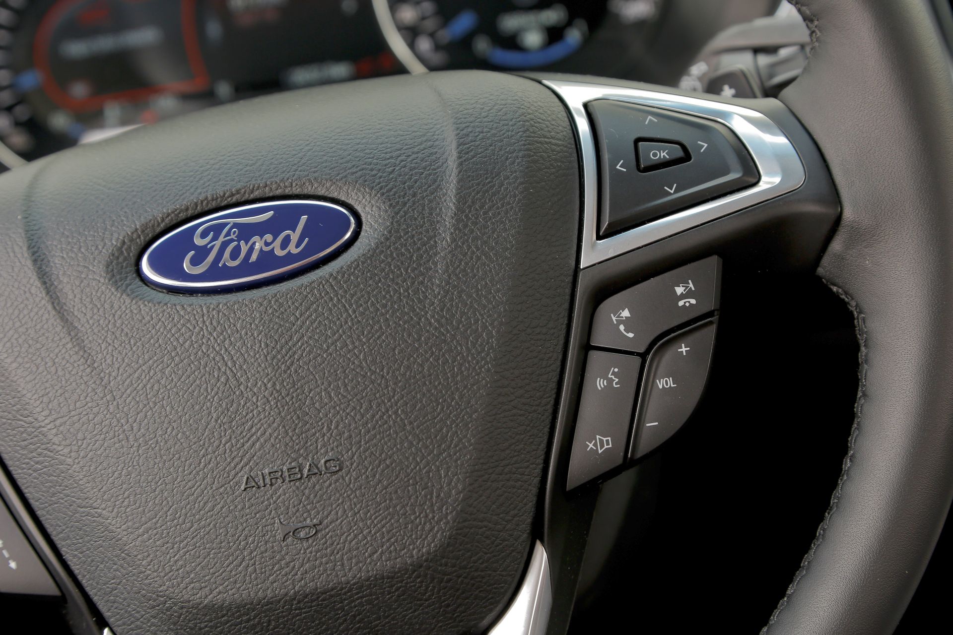 Ford Edge II - kierownica