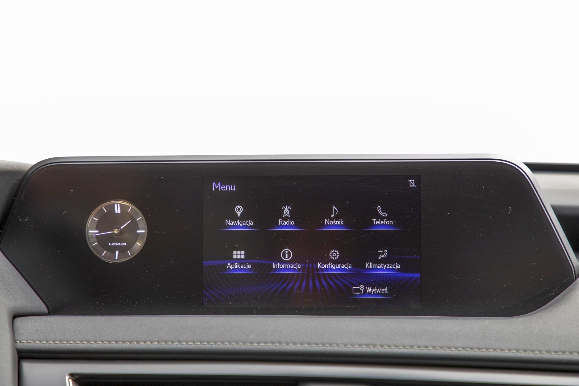 Lexus UX - ekran