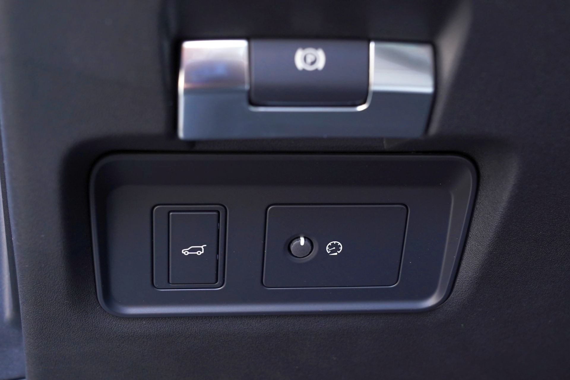 Range Rover Evoque II - regulacja podświetlenia