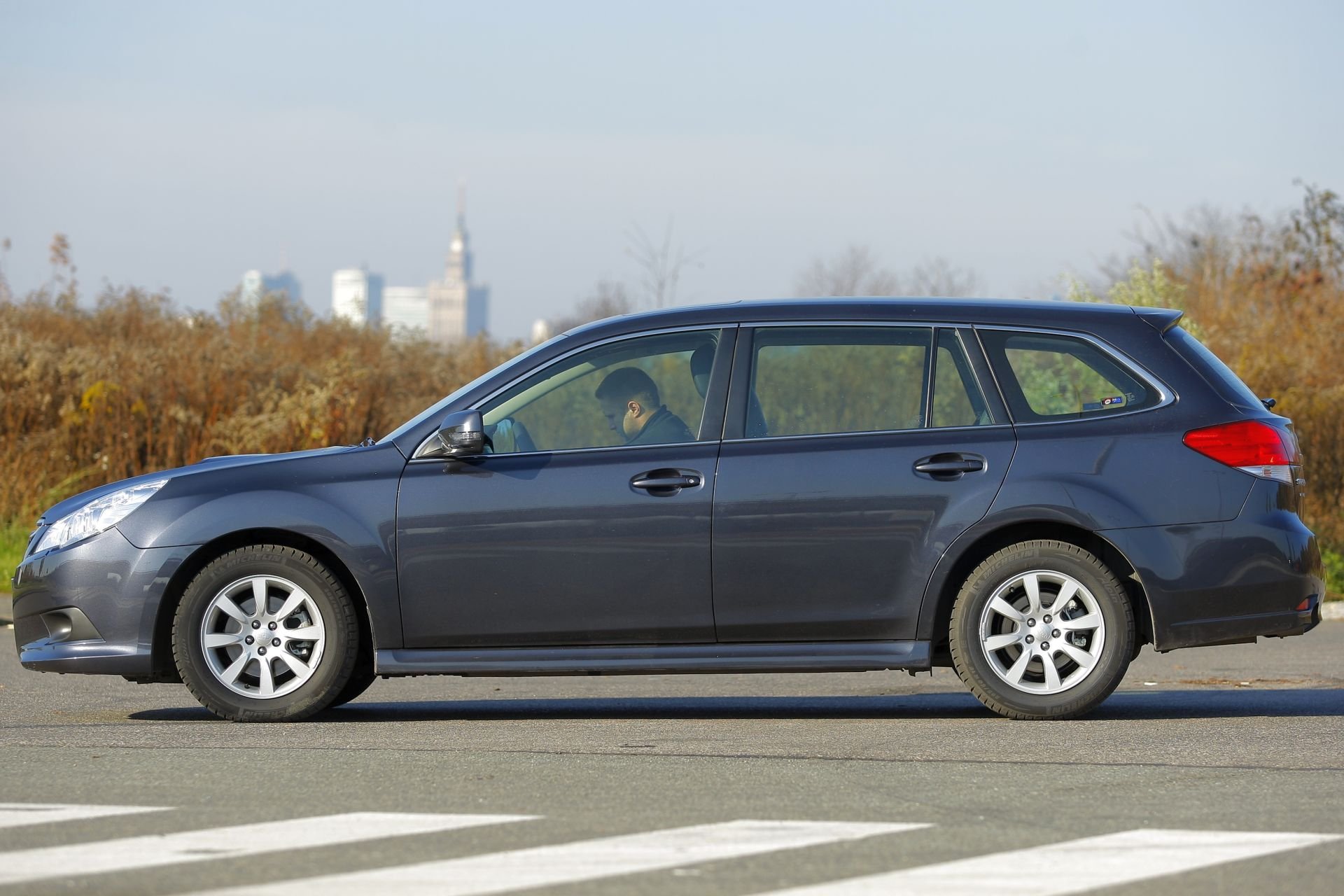Subaru Legacy IV - bok