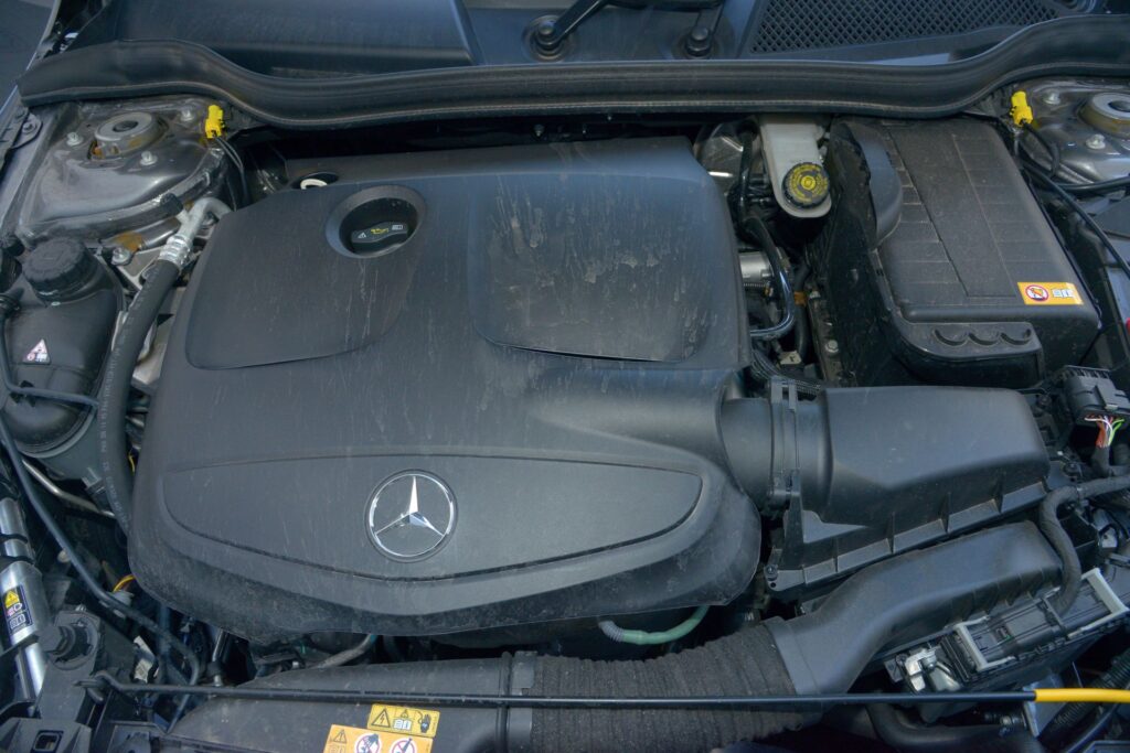 Mercedes CLA I silnik