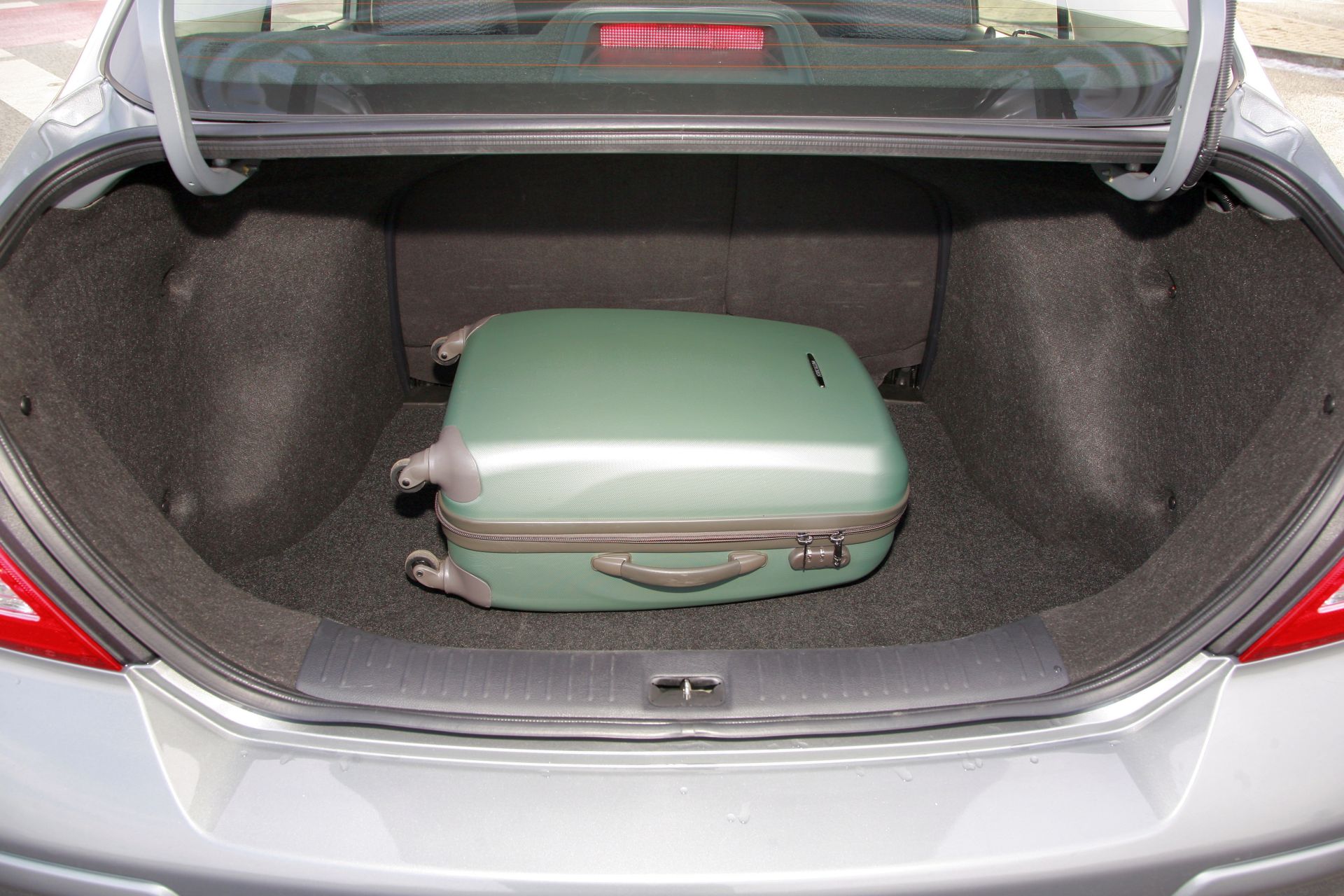 Nissan Tiida bagażnik