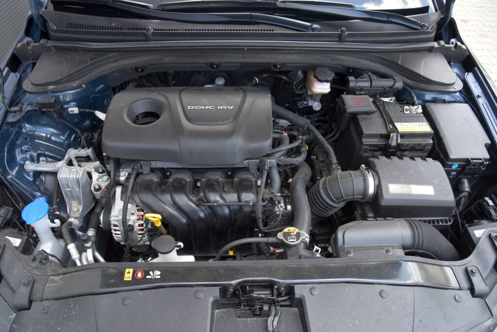 Hyundai Elantra VI silnik