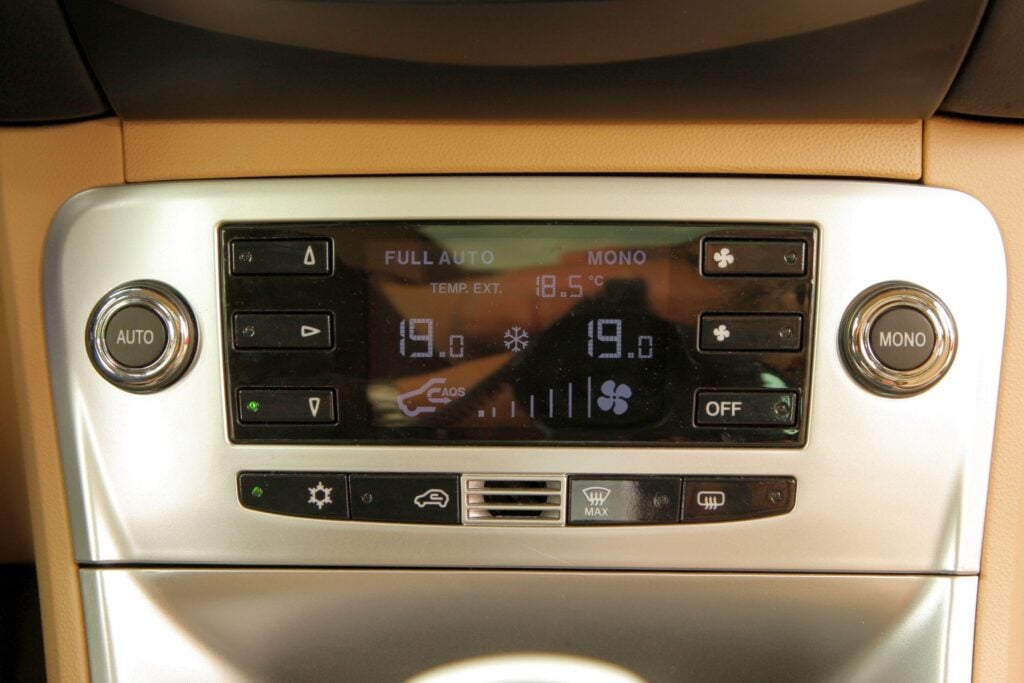 Lancia Delta III panel klimatyzacji