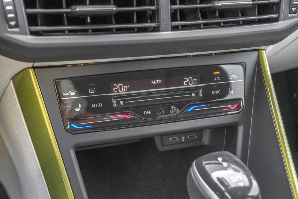 Volkswagen Taigo panel klimatyzacji