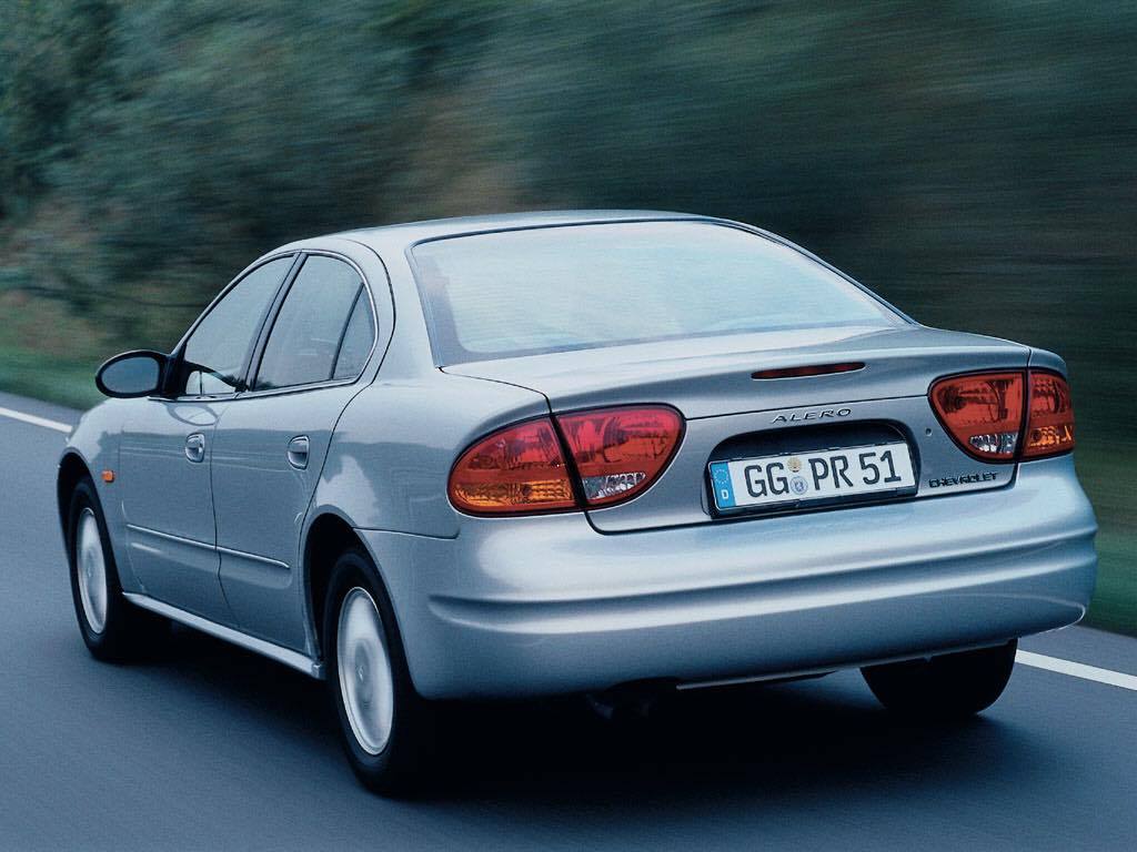 Chevrolet Alero 1998–2004 - żarówki tył