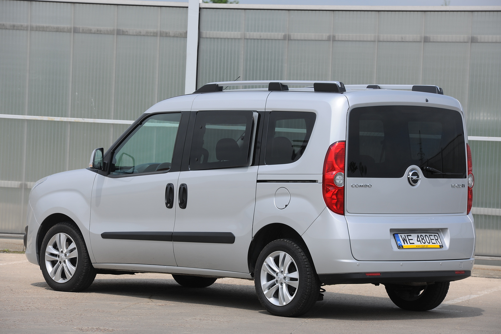 Opel Combo D Van/Kombi 2011–2018 - żarówki tył