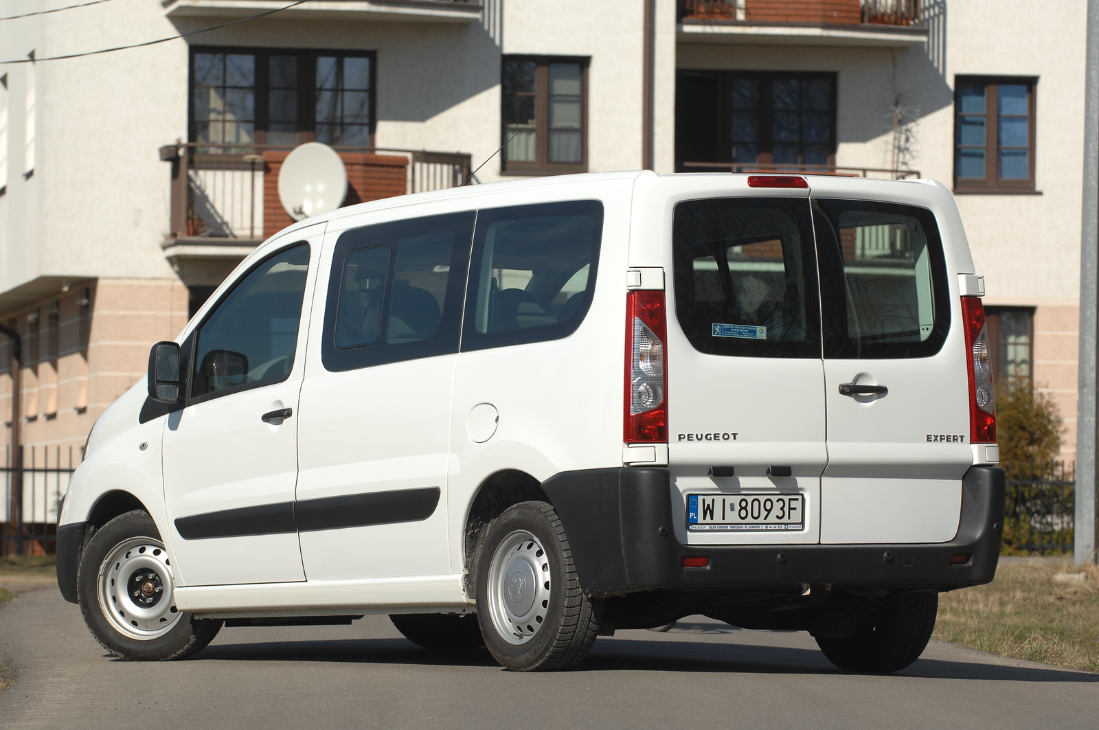 Peugeot Expert II Van 2007–2016 - żarówki tył