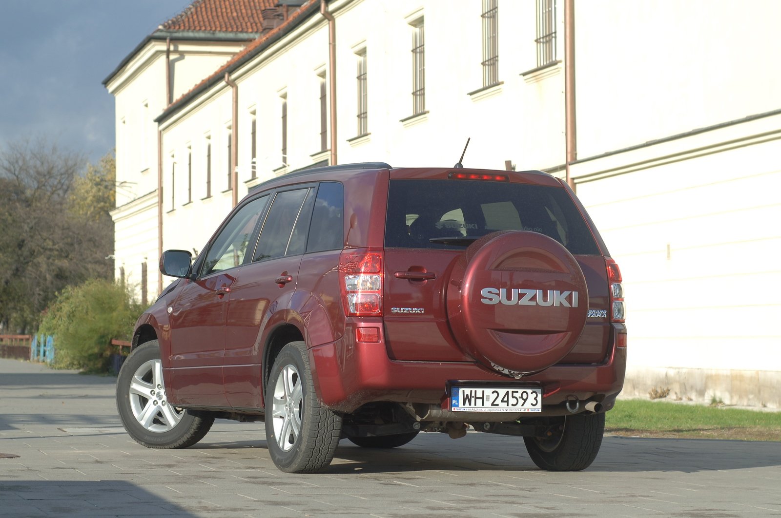 Suzuki Grand Vitara II 2005–2015 - żarówki tył