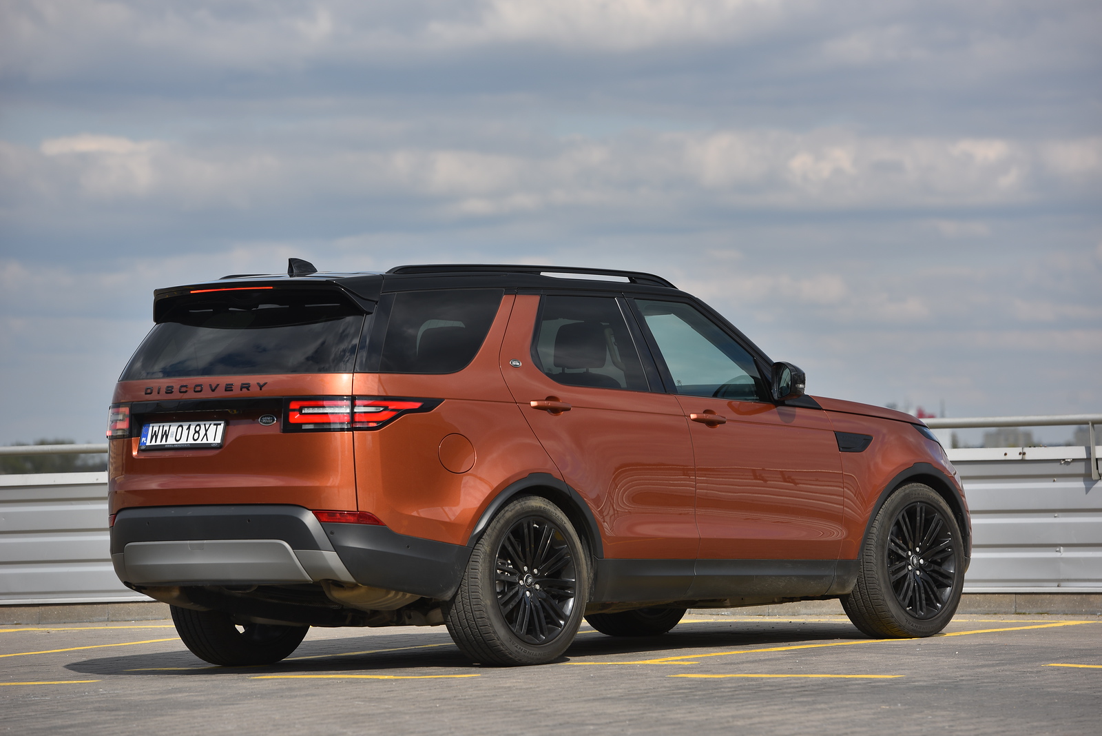 Land Rover Discovery V 2017– - żarówki tył