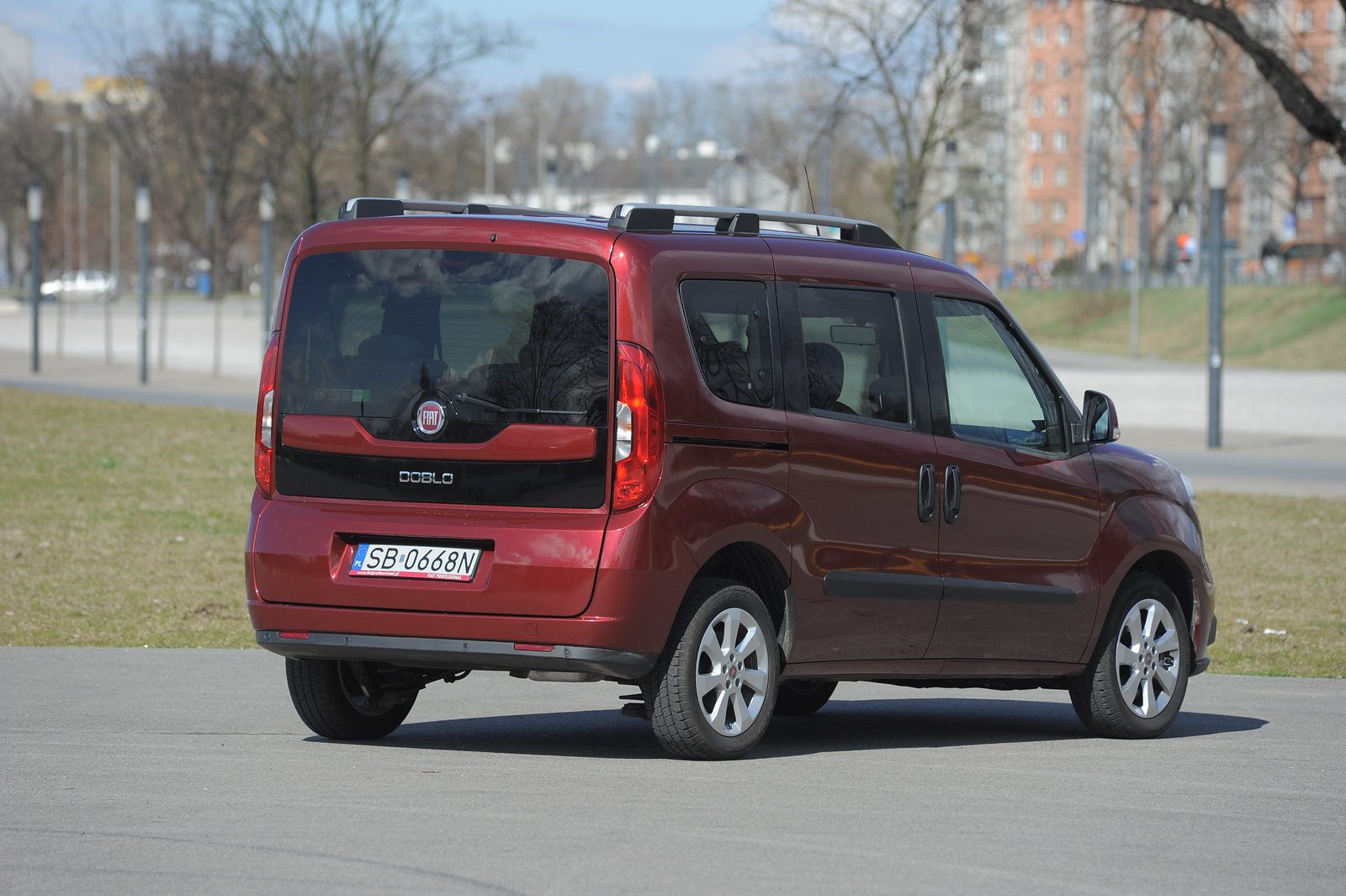 Fiat Doblo II Combi 2010–2022 - żarówki tył