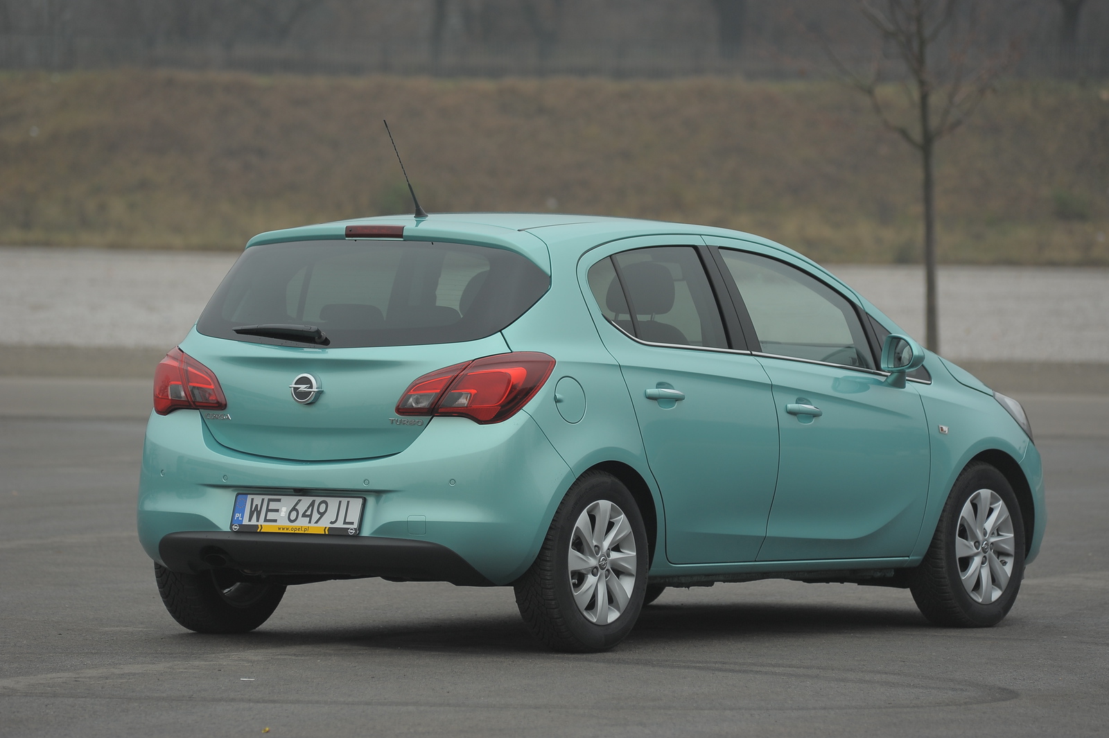 Opel Corsa E Van 2014–2019 - żarówki tył