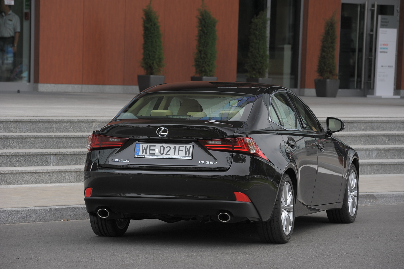 Lexus IS III (ksenon) 2013–2020 - żarówki tył