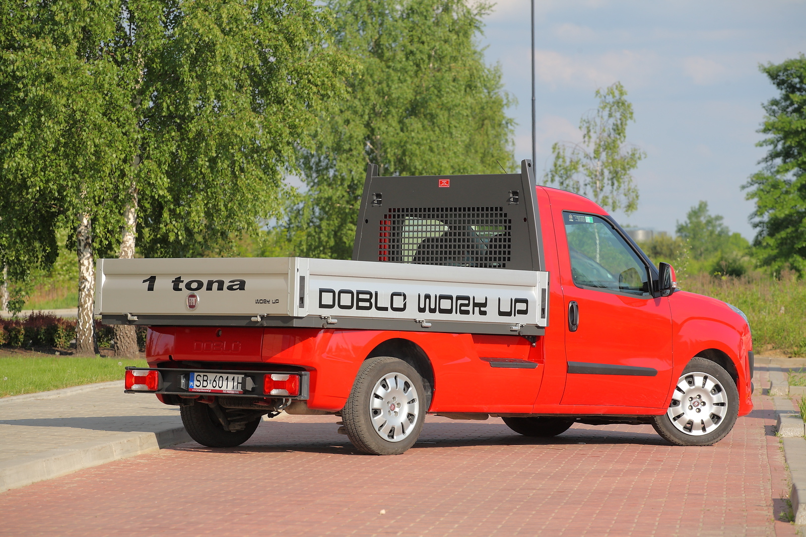 Fiat Doblo II Cargo 2000–2010 - żarówki tył