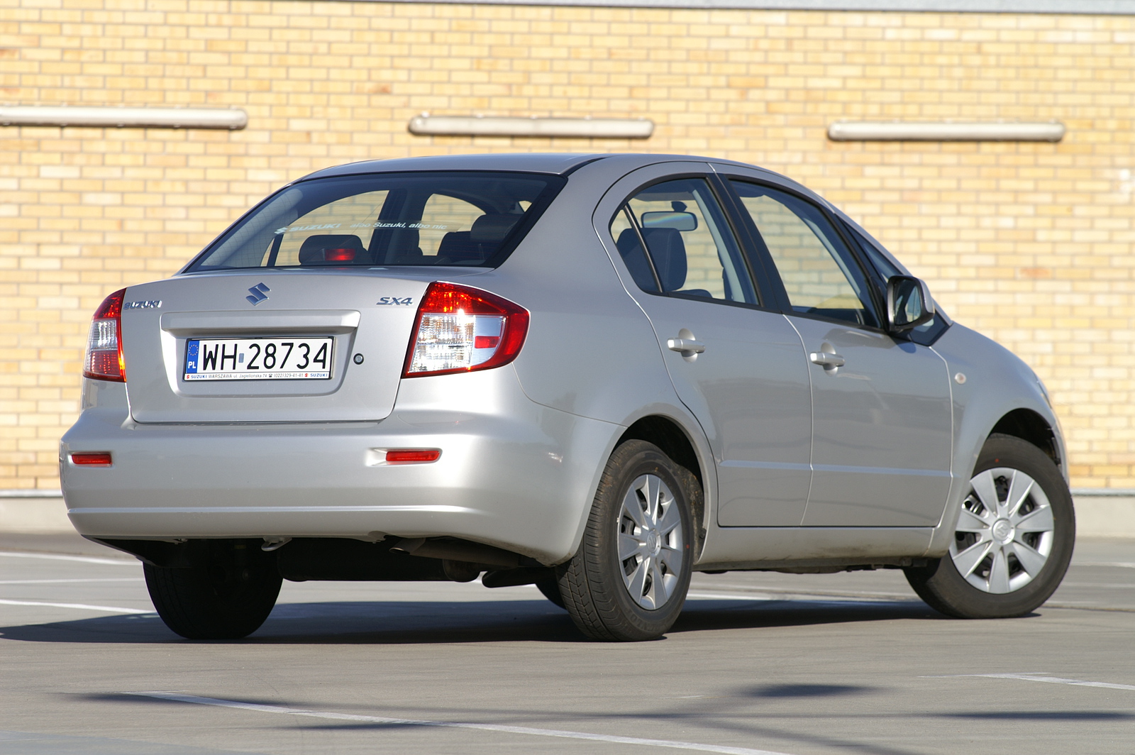 Suzuki SX4 Sedan 2007–2014 - żarówki tył